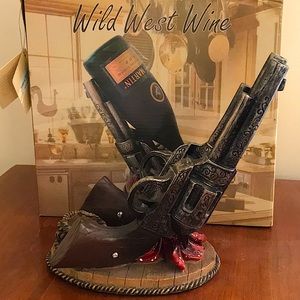 Wild West Wine Bottle Holder Cowboys Six Shooter